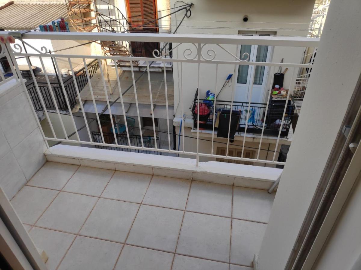 Mary'S Home Kalamata Exterior photo